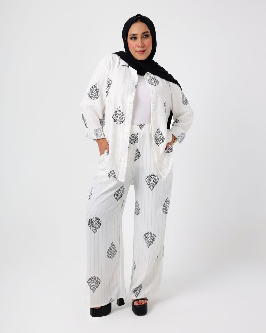 French Printed Crystal Linen Suit White-Gray/Pink